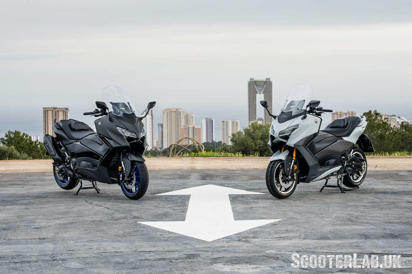 2025 Yamaha TMAX Tech MAX – What’s new? | REVIEW
